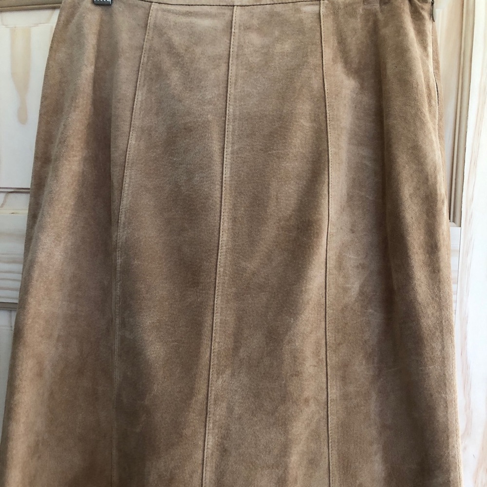 Beautiful tan suede skirt